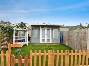 Photo 11- click for photo gallery